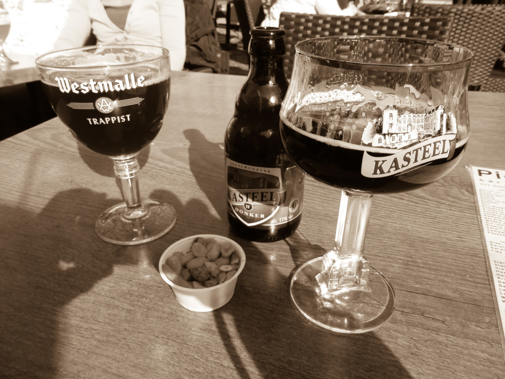 zwei der vielen belgischen Biere